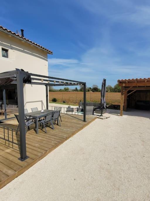 Maison Poitevine 9/10 Personnes Chaunay Exterior photo